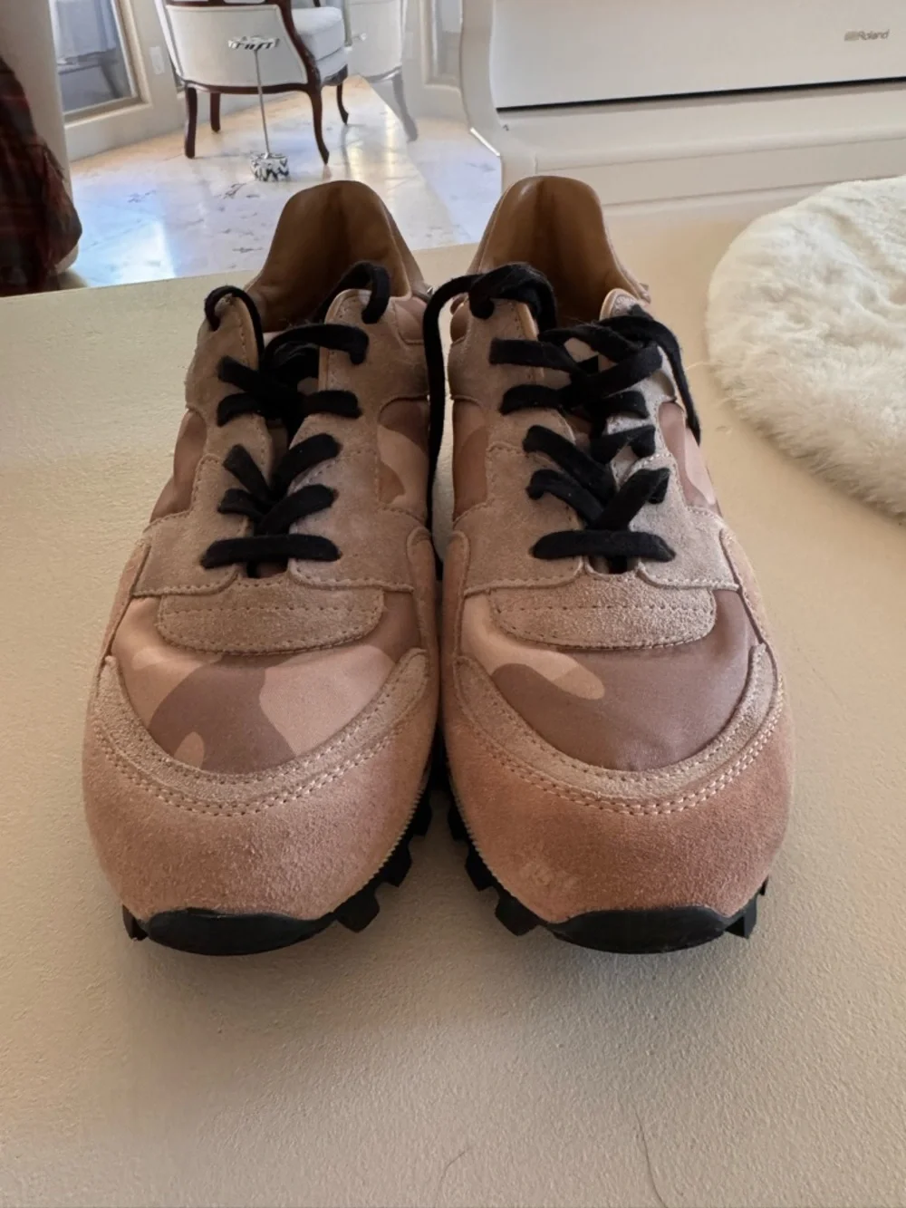 Valentino Rockstud Sneakers - Picture 3 of 7